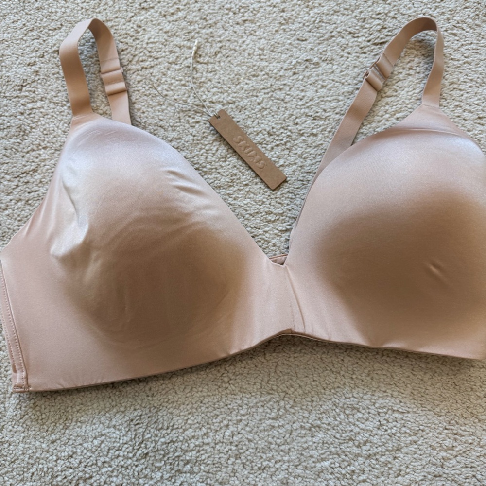 SKIMS Women's Cream Bra